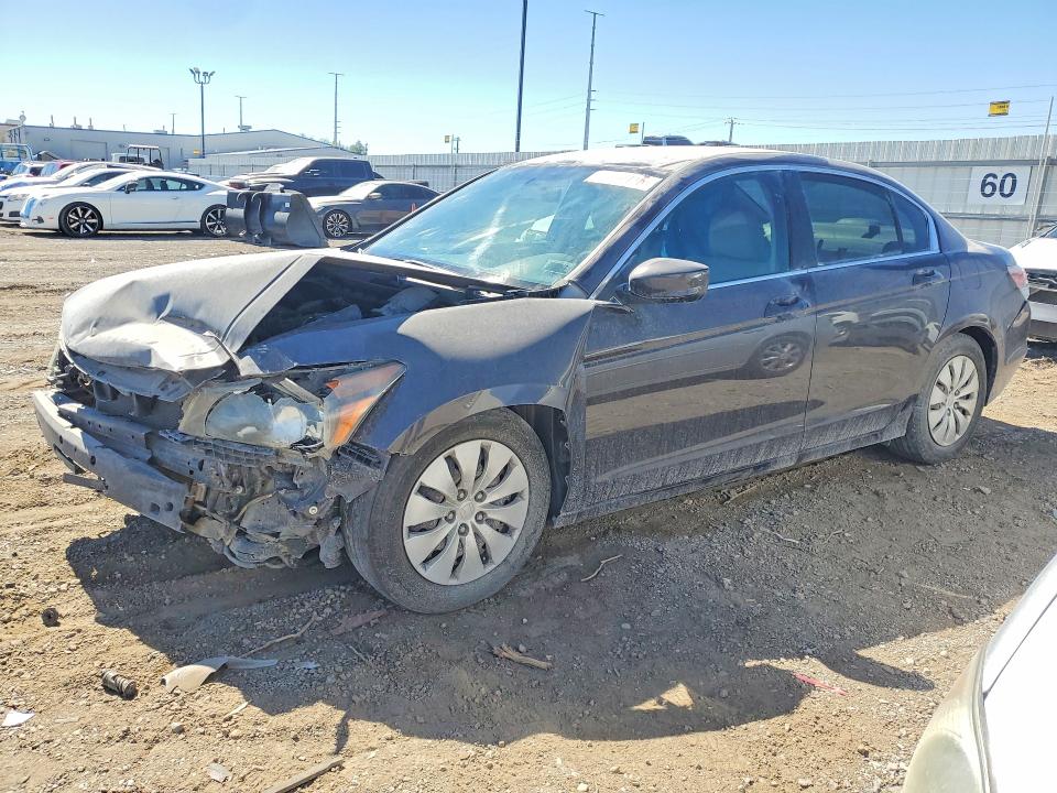 62100176 :رقم المزاد ، 1HGCP2F33BA068300 vin ، 2011 Honda Accord مزاد بيع