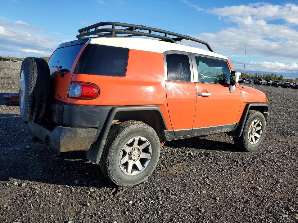 71810496 :رقم المزاد ، JTEBU4BF7EK178730 vin ، 2014 Toyota Fj Cruiser مزاد بيع