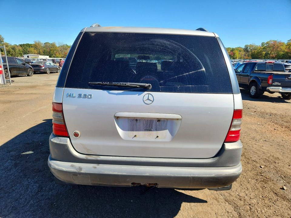 1999 Mercedes-benz Ml მანქანა იყიდება აუქციონზე, vin: 4JGAB54E3XA117914, აუქციონის ნომერი: 71953766