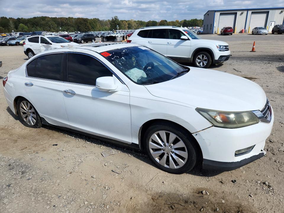 72730546 :رقم المزاد ، 1HGCR2F81DA175158 vin ، 2013 Honda Accord مزاد بيع