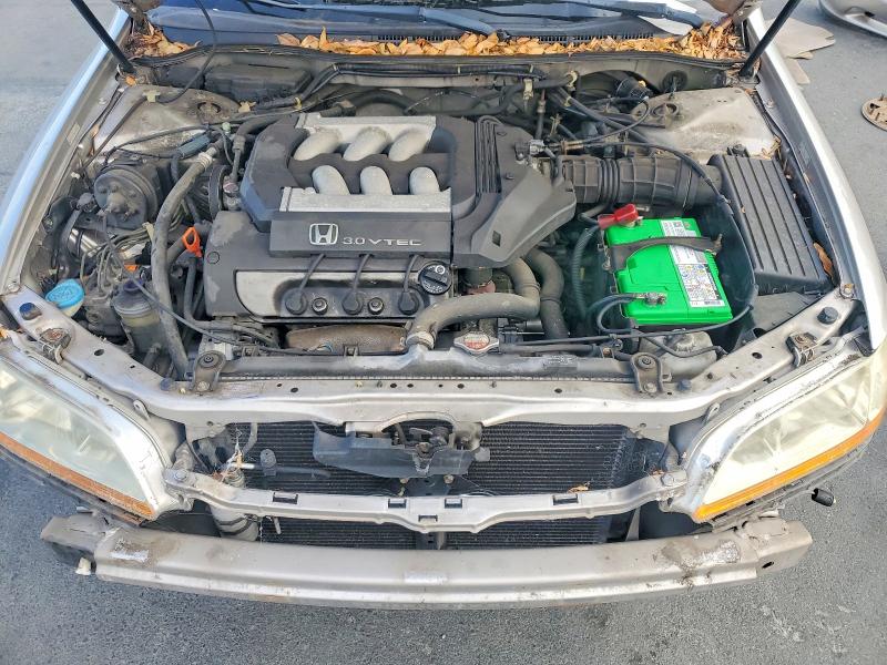 1998 Honda Accord მანქანა იყიდება აუქციონზე, vin: 1HGCG1645WA074849, აუქციონის ნომერი: 71281826