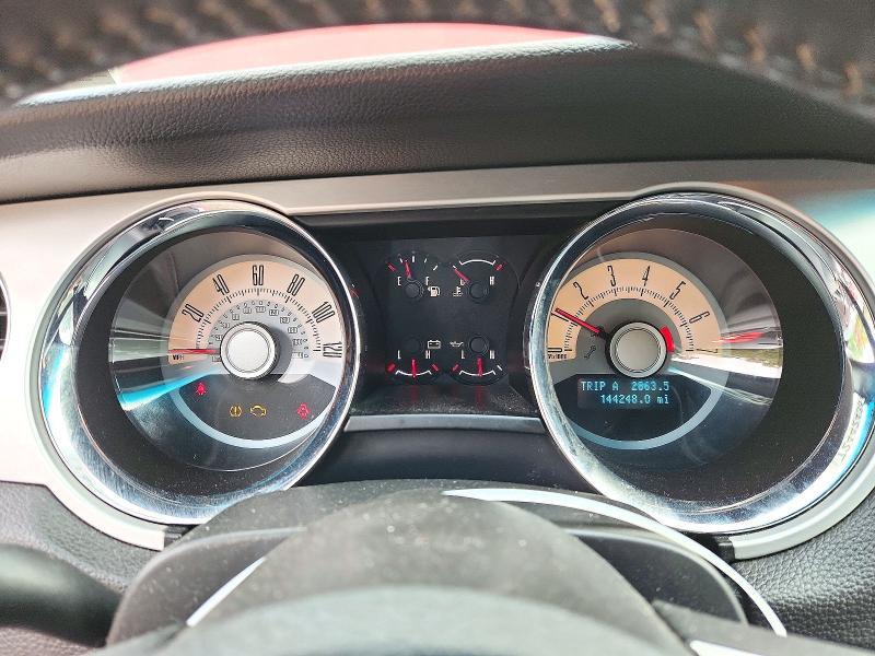72442436 :رقم المزاد ، 1ZVBP8AN1A5123224 vin ، 2010 Ford Mustang مزاد بيع