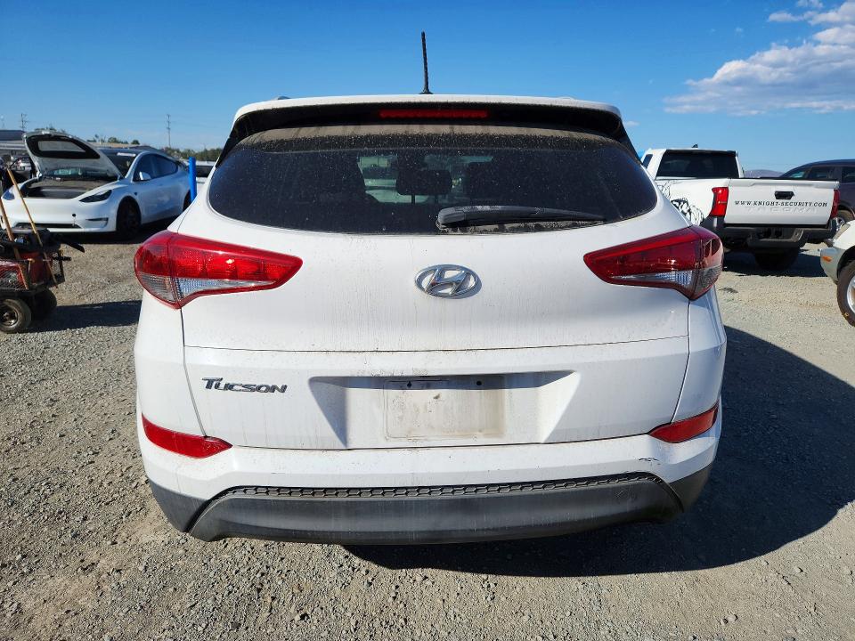 2016 Hyundai Tucson მანქანა იყიდება აუქციონზე, vin: KM8J33A43GU114751, აუქციონის ნომერი: 69799176