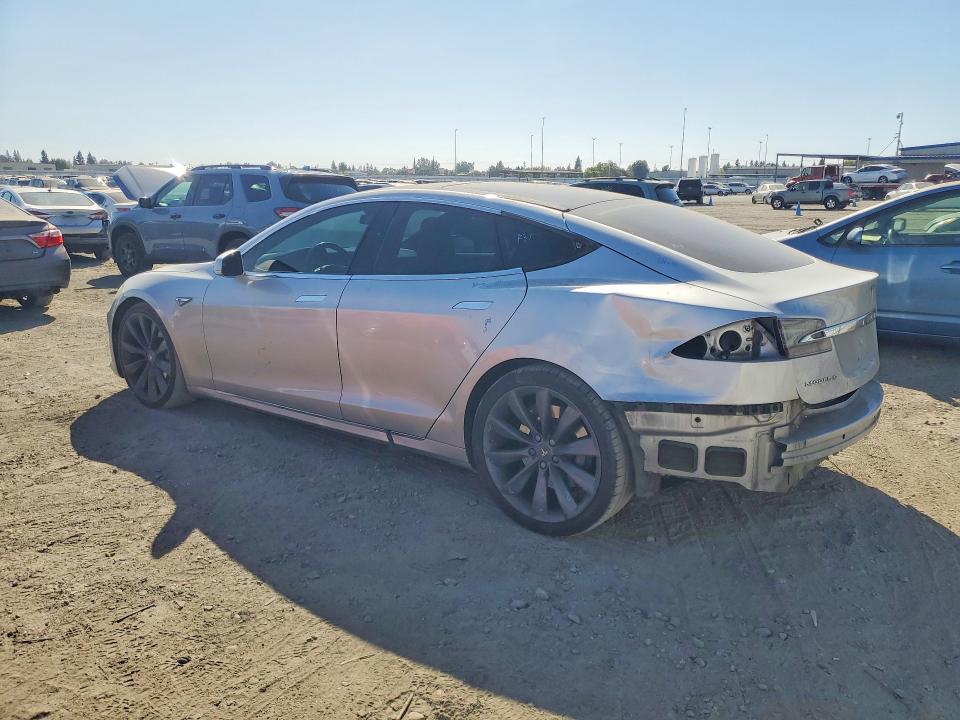 Продажа на аукционе авто 2016 Tesla Model S, vin: 5YJSA1E28GF151718, номер лота: 71045396