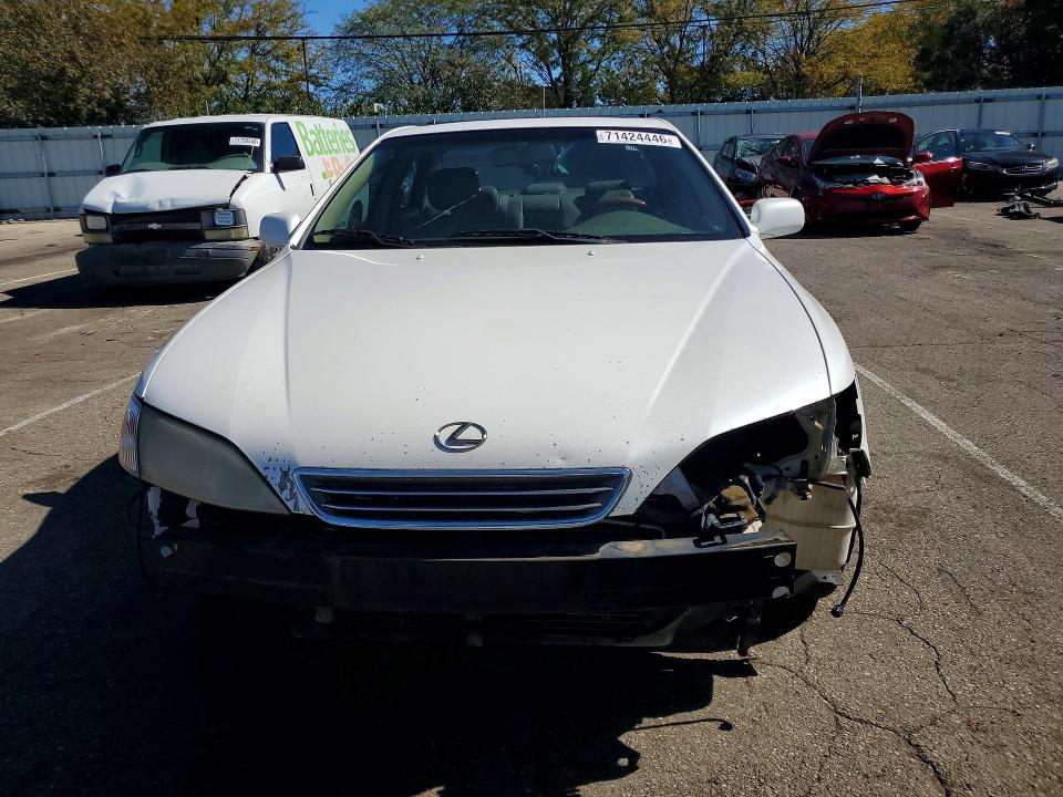 Продажа на аукционе авто 2000 Lexus Es, vin: JT8BF28G7Y5102509, номер лота: 71424446