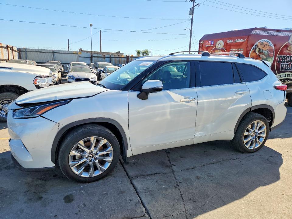 71635466 :رقم المزاد ، 5TDDZRBH0NS214439 vin ، 2022 Toyota Highlander مزاد بيع