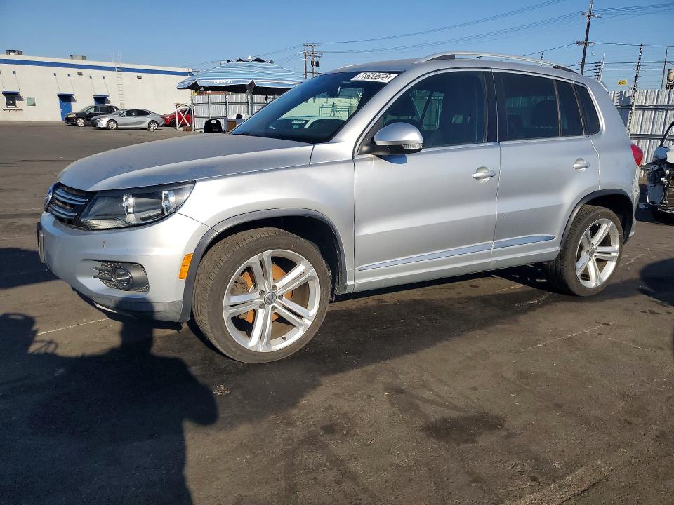 71623666 :رقم المزاد ، WVGAV7AX1GW077232 vin ، 2016 Volkswagen Tiguan مزاد بيع