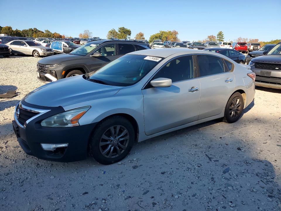 Продажа на аукционе авто 2015 Nissan Altima, vin: 1N4AL3AP7FN901697, номер лота: 71734956