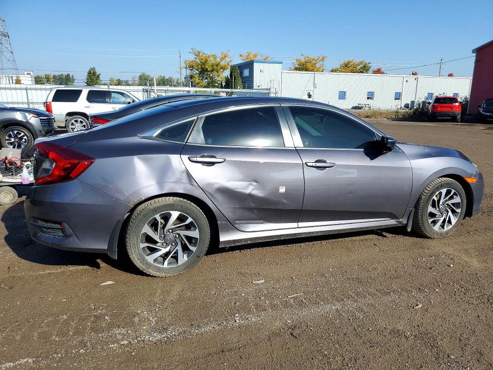 Продажа на аукционе авто 2017 Honda Civic, vin: 2HGFC2F82HH018938, номер лота: 71640296