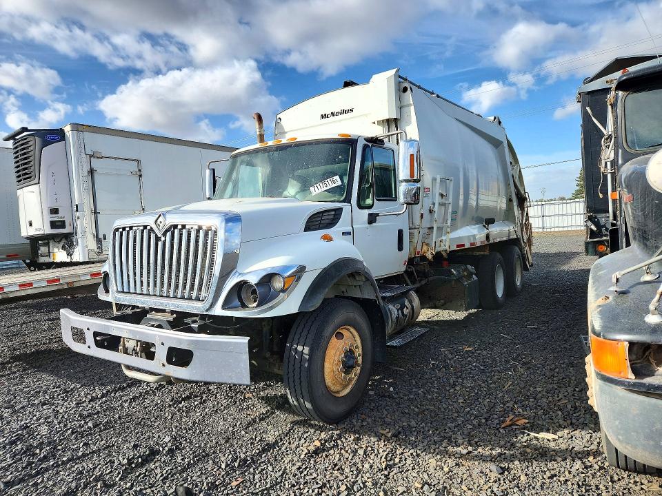 71175116 :رقم المزاد ، 1HTWGAAT7BJ315303 vin ، 2011 International 7400 مزاد بيع