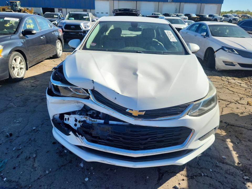 2016 Chevrolet Cruze მანქანა იყიდება აუქციონზე, vin: 1G1BE5SM5G7311831, აუქციონის ნომერი: 71274816