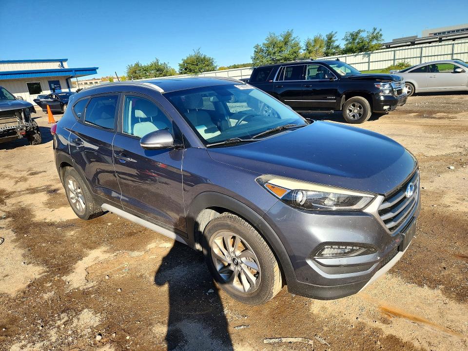 2017 Hyundai Tucson მანქანა იყიდება აუქციონზე, vin: KM8J3CA27HU419251, აუქციონის ნომერი: 71663066