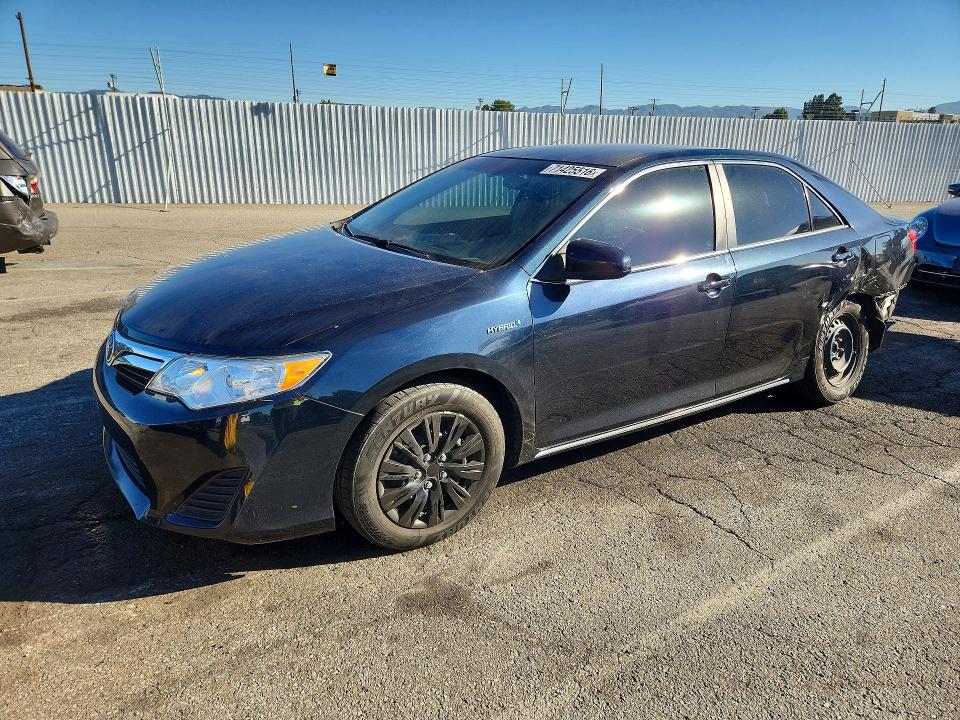 2012 Toyota Camry Hybrid მანქანა იყიდება აუქციონზე, vin: 4T1BD1FK0CU053284, აუქციონის ნომერი: 71425516