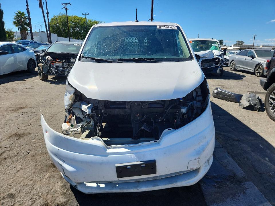 2017 Nissan Nv200 მანქანა იყიდება აუქციონზე, vin: 3N6CM0KN4HK697054, აუქციონის ნომერი: 70648756