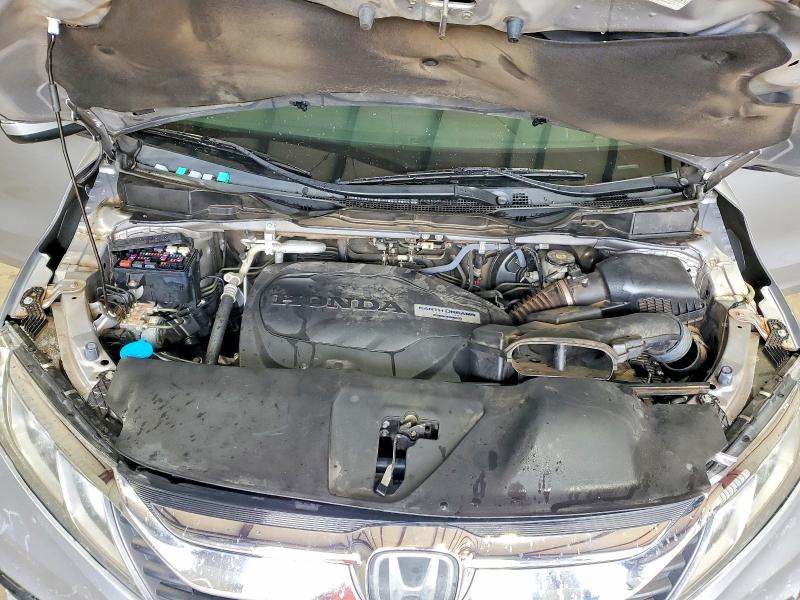 71183986 :رقم المزاد ، 5FNRL6H74LB010958 vin ، 2020 Honda Odyssey مزاد بيع