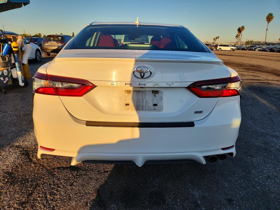 71811556 :رقم المزاد ، 4T1G11AKXPU825947 vin ، 2023 Toyota Camry مزاد بيع