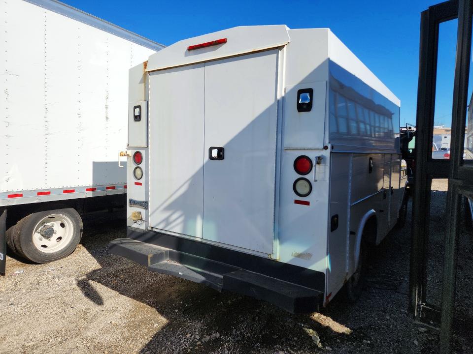73724076 :رقم المزاد ، 1GB0GRFF0H1164855 vin ، 2017 Chevrolet Express G3500 مزاد بيع