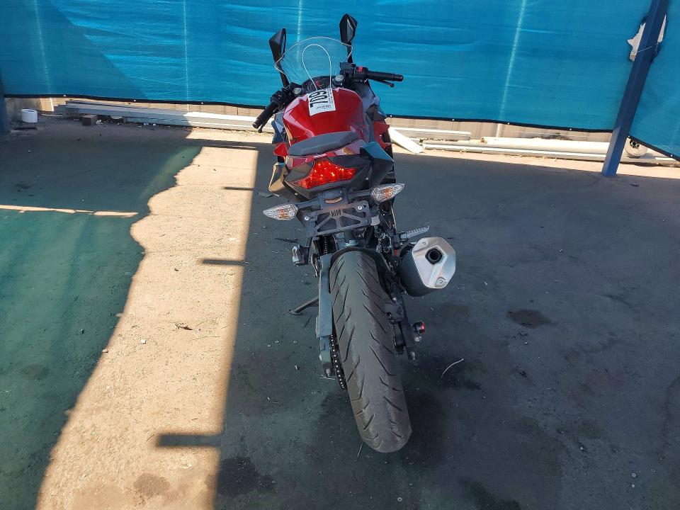 70922706 :رقم المزاد ، JKAEXKG16KDA28339 vin ، 2019 Kawasaki Ex400 مزاد بيع