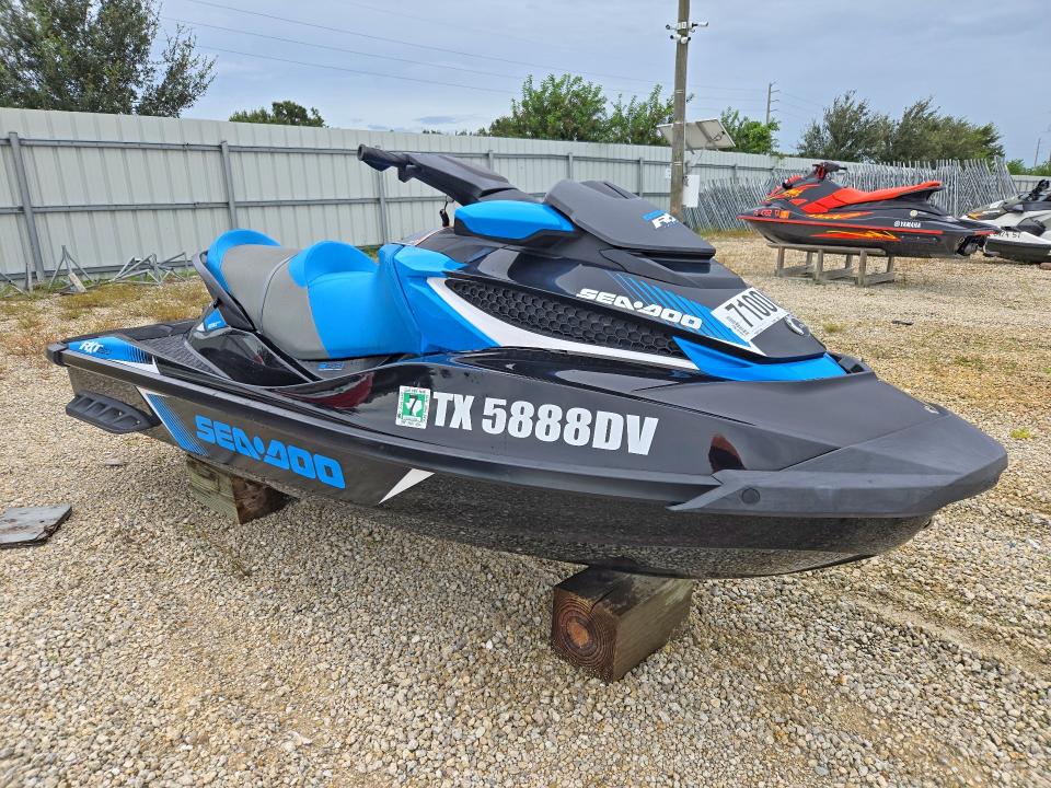 Auction sale of the 2017 Sea-doo Rxt 260, vin: YDV09329A717, lot number: 71000056