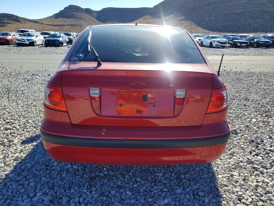 2005 Hyundai Elantra მანქანა იყიდება აუქციონზე, vin: KMHDN56D85U164666, აუქციონის ნომერი: 70709676
