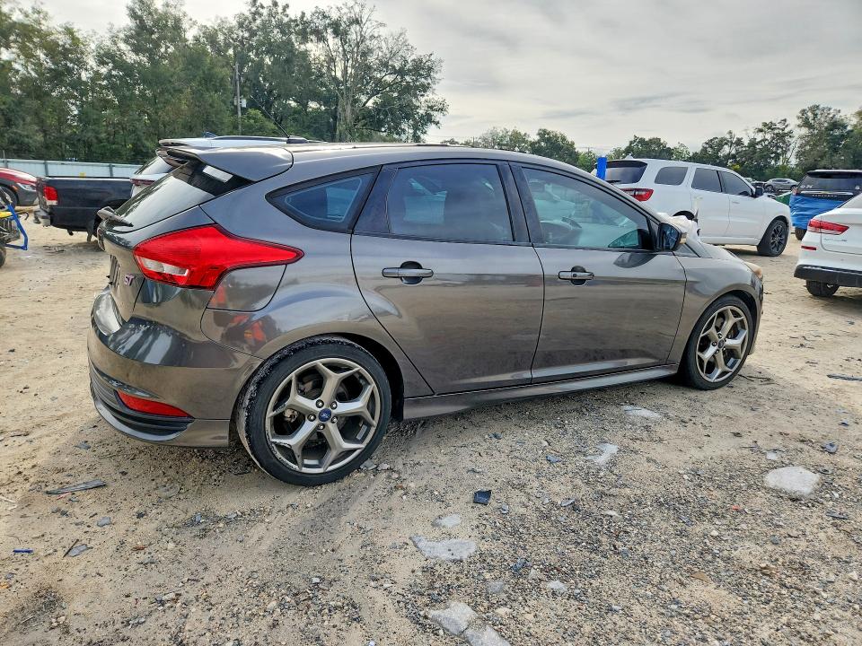 Продаж на аукціоні авто 2015 Ford Focus, vin: 1FADP3L90FL247203, номер лоту: 71452856