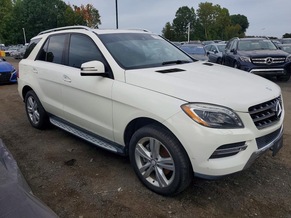 2013 Mercedes-benz Ml მანქანა იყიდება აუქციონზე, vin: 4JGDA5HB3DA153940, აუქციონის ნომერი: 71503126