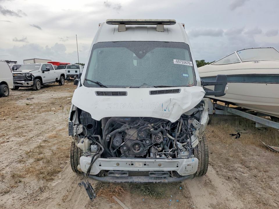 2017 Ford Transit მანქანა იყიდება აუქციონზე, vin: 1FDBW2XG2HKB51391, აუქციონის ნომერი: 69753476