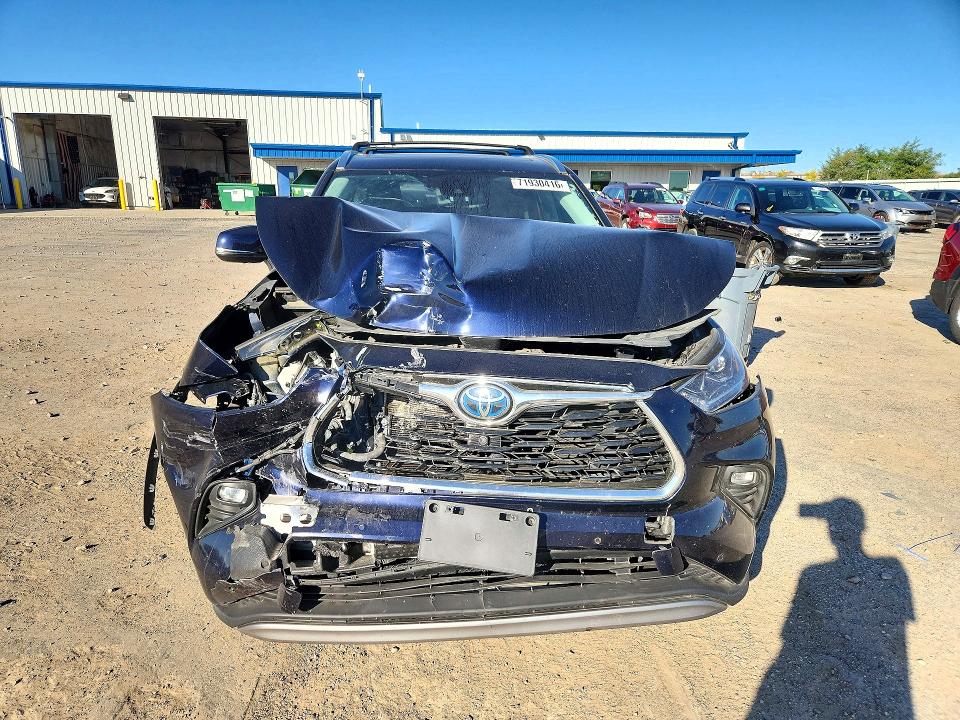 Продажа на аукционе авто 2020 Toyota Highlander, vin: 5TDEBRCH0LS007554, номер лота: 71930416