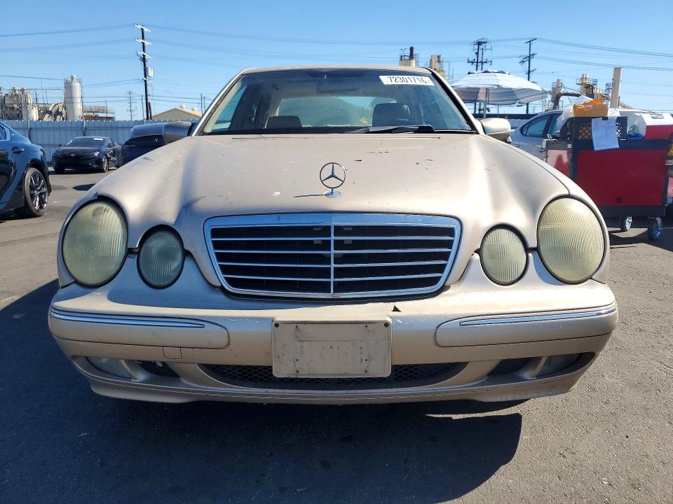2002 Mercedes-benz E მანქანა იყიდება აუქციონზე, vin: WDBJF65J12B400856, აუქციონის ნომერი: 72301716