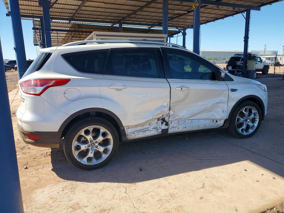 2013 Ford Escape მანქანა იყიდება აუქციონზე, vin: 1FMCU0J91DUD78112, აუქციონის ნომერი: 70990156