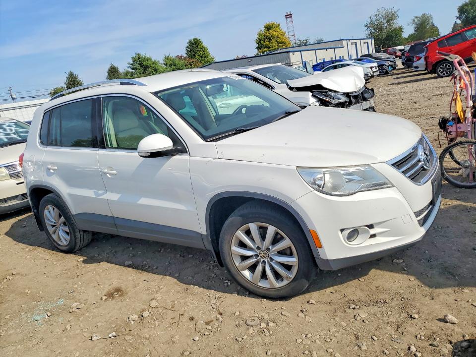 Aukcja sprzedaży 2011 Volkswagen Tiguan, vin: WVGBV7AX1BW557462, numer aukcji: 71602236