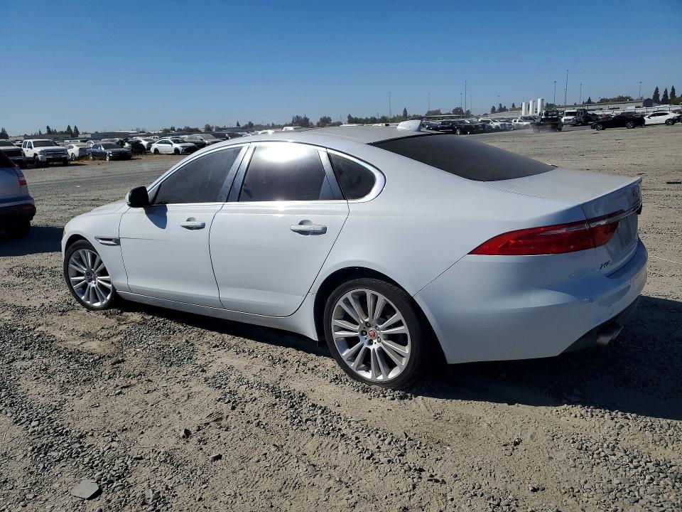Aukcja sprzedaży 2017 Jaguar Xf, vin: SAJBE4BN8HCY32479, numer aukcji: 72847236