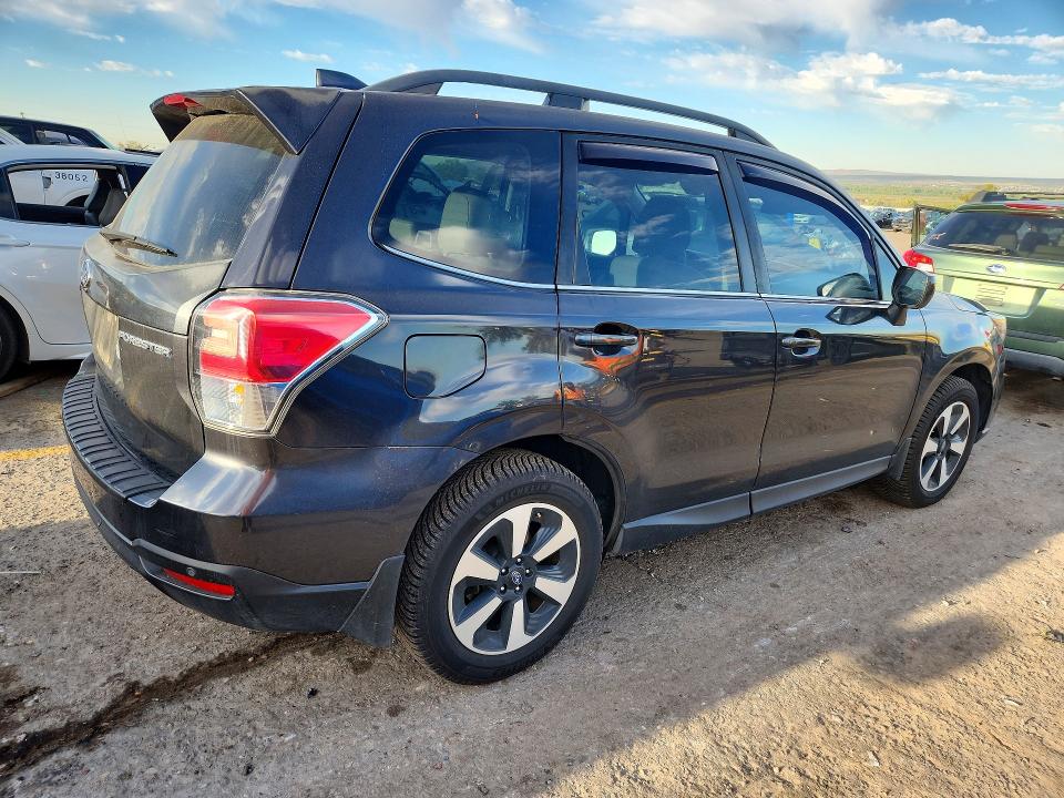 70806196 :رقم المزاد ، JF2SJARC4JH421913 vin ، 2018 Subaru Forester مزاد بيع