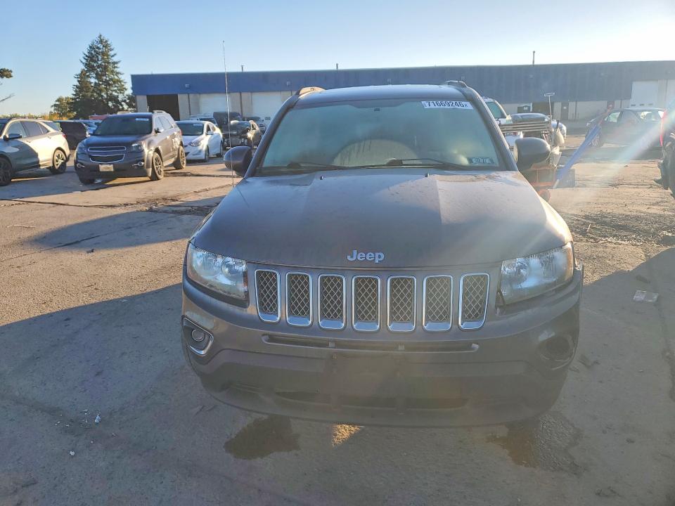 Auction sale of the 2017 Jeep Compass, vin: 1C4NJDEB8HD192700, lot number: 71669246