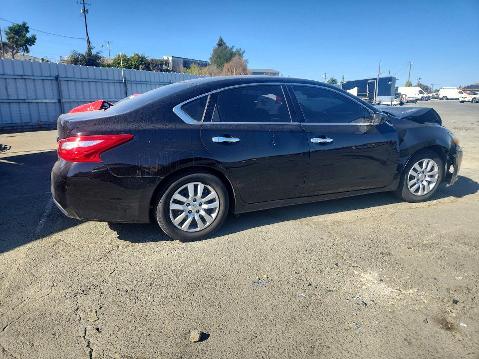 72613576 :رقم المزاد ، 1N4AL3AP1GN326935 vin ، 2016 Nissan Altima مزاد بيع
