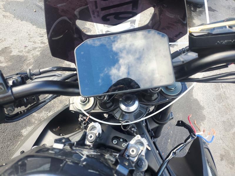 72779796 :رقم المزاد ، ML5ZRDS17SDA00516 vin ، 2025 Kawasaki Zr900 مزاد بيع
