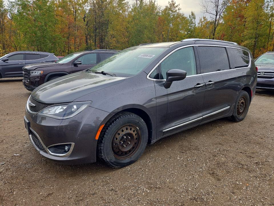 Продажа на аукционе авто 2017 Chrysler Pacifica, vin: 2C4RC1EG2HR784645, номер лота: 69896166
