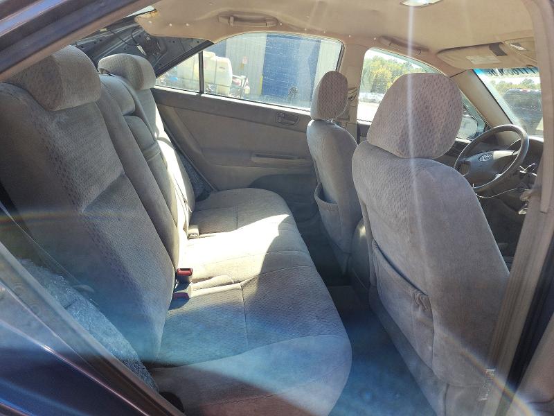 2004 Toyota Camry მანქანა იყიდება აუქციონზე, vin: 4T1BE32K24U879599, აუქციონის ნომერი: 71783566
