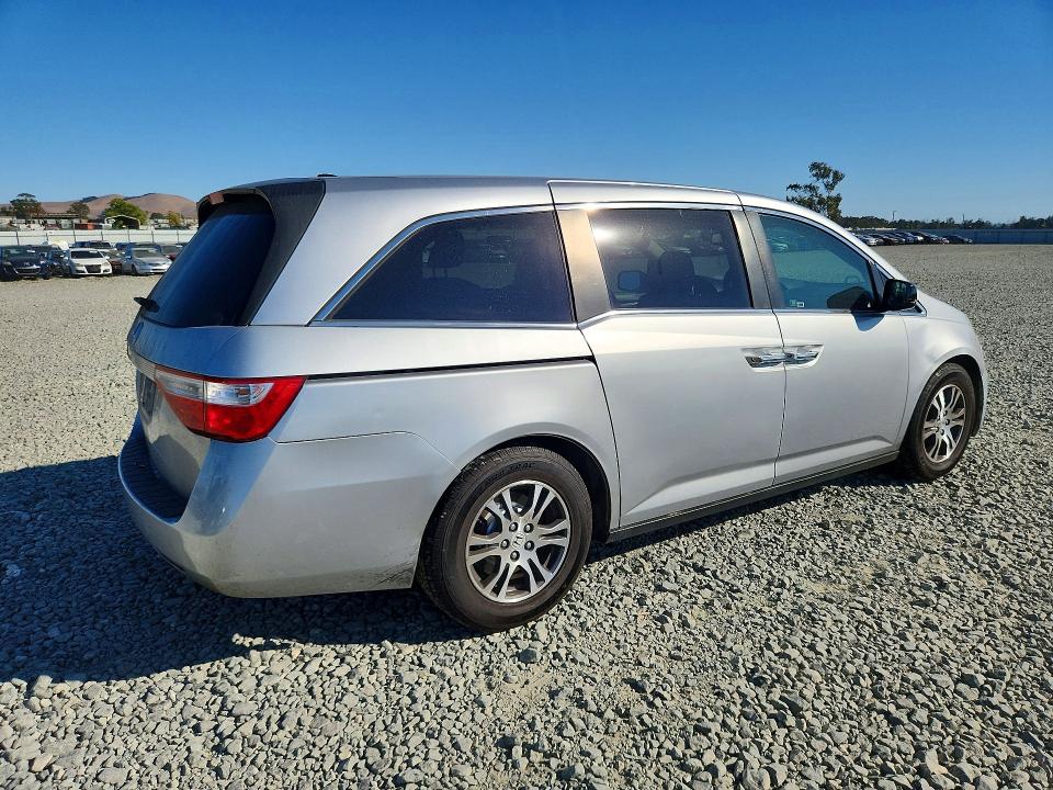 2011 Honda Odyssey მანქანა იყიდება აუქციონზე, vin: 5FNRL5H66BB098959, აუქციონის ნომერი: 71318886