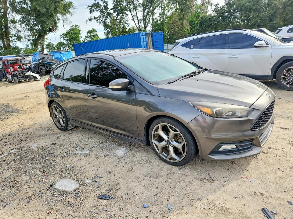 Продаж на аукціоні авто 2015 Ford Focus, vin: 1FADP3L90FL247203, номер лоту: 71452856