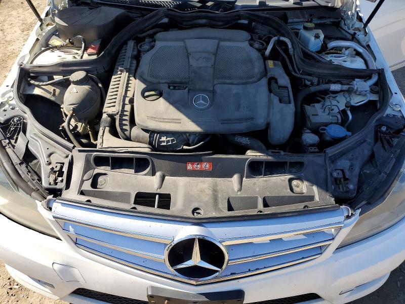 Продажа на аукционе авто 2013 Mercedes-benz C, vin: WDDGF8AB1DA826812, номер лота: 72107246