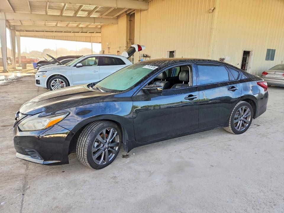 2018 Nissan Altima მანქანა იყიდება აუქციონზე, vin: 1N4AL3AP3JC238763, აუქციონის ნომერი: 71747416