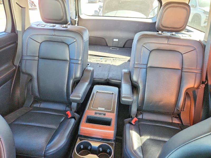 Продажа на аукционе авто 2022 Lincoln Aviator, vin: 5LM5J7XCXNGL08229, номер лота: 69631526