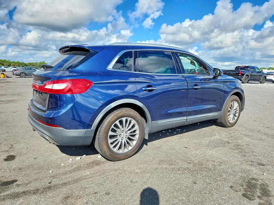 71332356 :رقم المزاد ، 2LMPJ6KR2HBL28427 vin ، 2017 Lincoln Mkx مزاد بيع