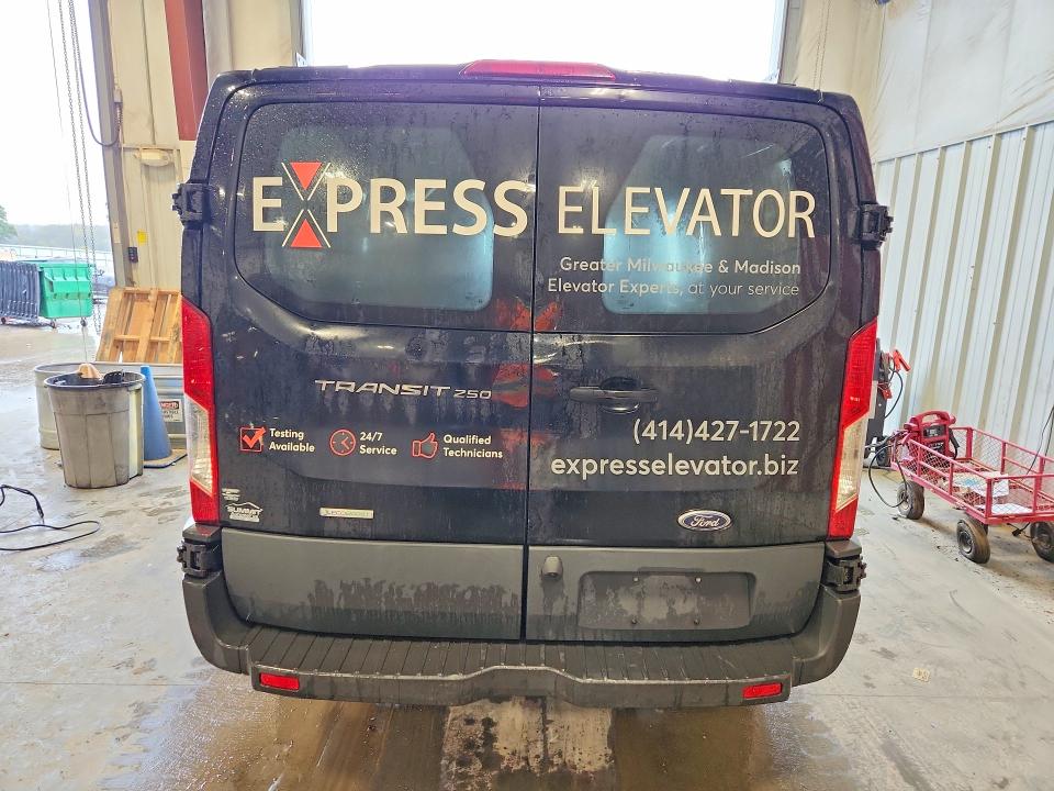 2016 Ford Transit მანქანა იყიდება აუქციონზე, vin: 1FTYR1ZG4GKA00340, აუქციონის ნომერი: 71616386