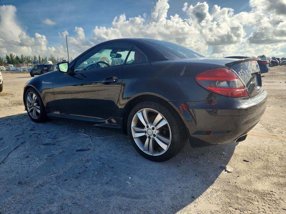 71211946 :رقم المزاد ، WDBWK5EA6BF241059 vin ، 2011 Mercedes-benz Slk مزاد بيع