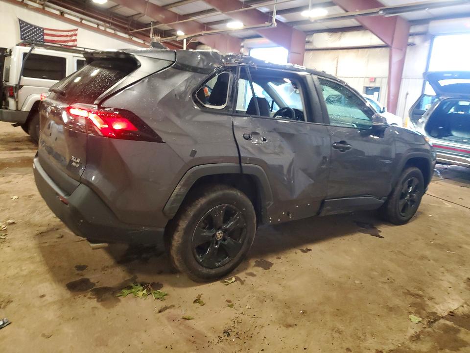 69698656 :رقم المزاد ، 2T3P1RFV3MW221077 vin ، 2021 Toyota Rav4 مزاد بيع