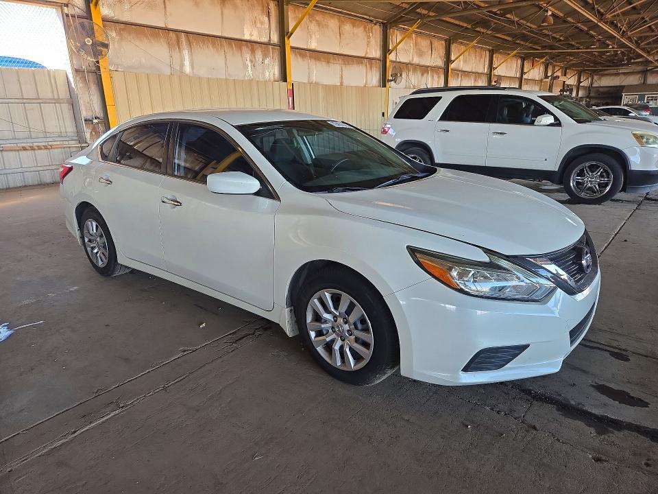 Продаж на аукціоні авто 2017 Nissan Altima, vin: 1N4AL3AP0HN312669, номер лоту: 72431016