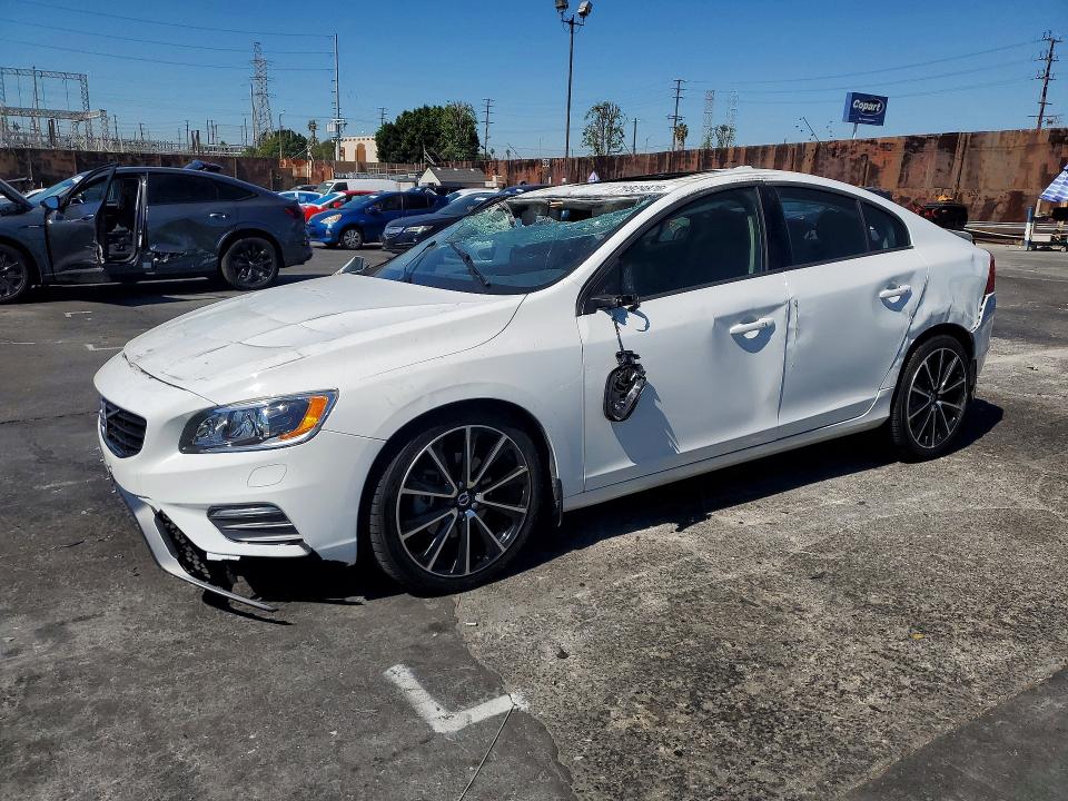 Aukcja sprzedaży 2017 Volvo S60, vin: YV126MFL9H2439255, numer aukcji: 70929876