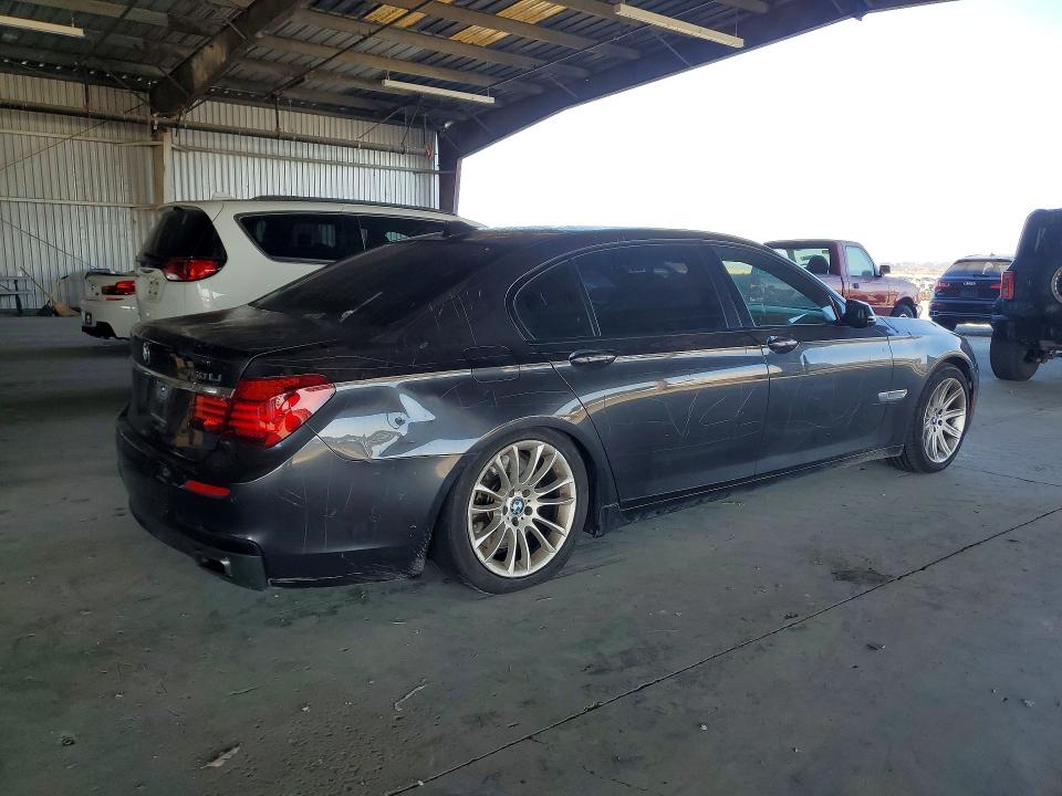 2014 Bmw 750 მანქანა იყიდება აუქციონზე, vin: WBAYE8C57ED136357, აუქციონის ნომერი: 70569976